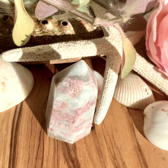 Pink Tourmaline Point 💖 - Picture 1 of 5